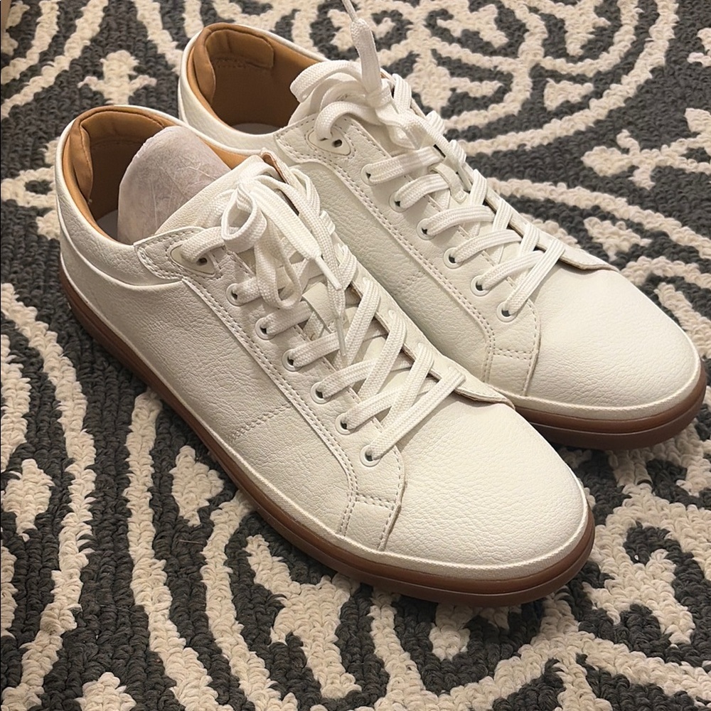 Aldo Classic White Leather Men's Sneakers with Brown Outsole
